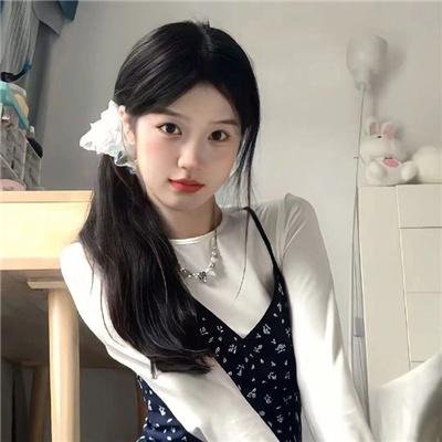 向阳花开并蒂霜